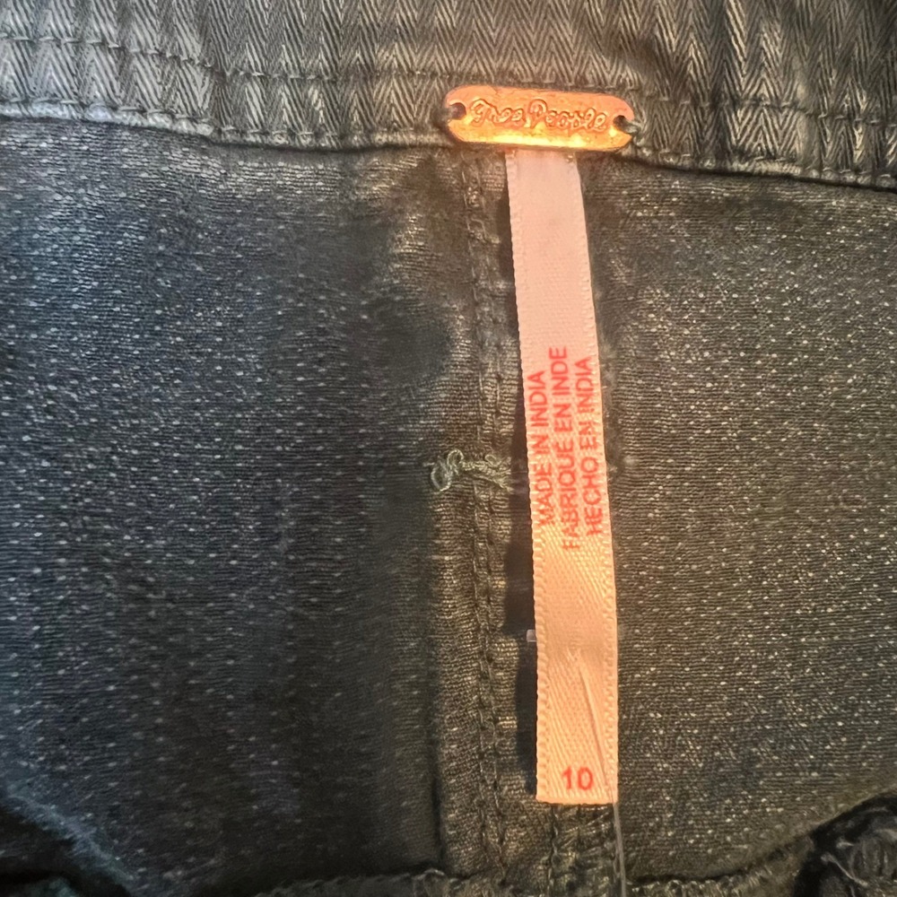 Free People Movement Women's Olive Green Corduroy Shorts Size‎ 10 - Picture 2 of 7
